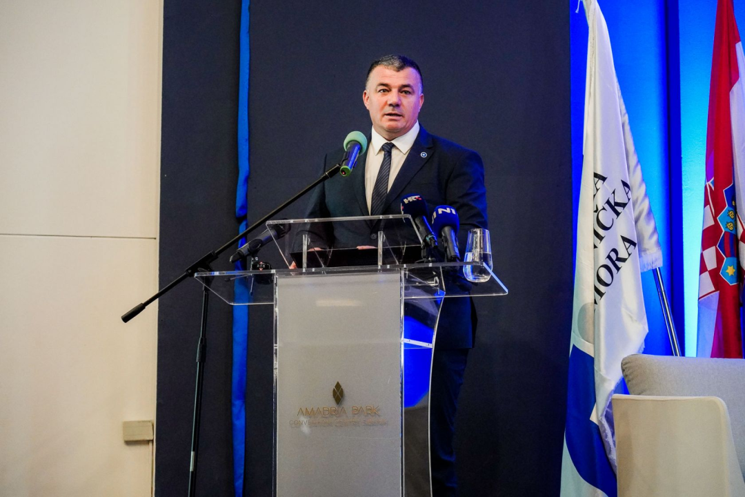 U Šibeniku otvoren 26. Susret ribara Hrvatske obrtničke komore: 'U gradu ste koji je znalački iskoristio europski novac'