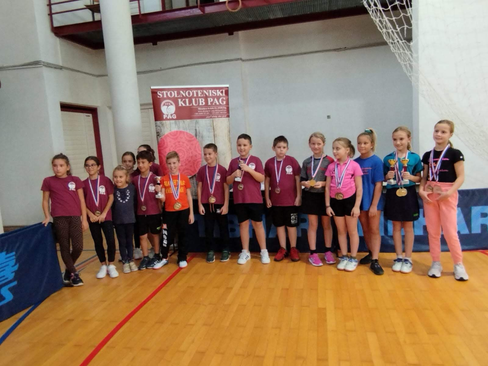 Odličan uspjeh mladih stolnoteniskih nada iz STK Šibenik na Pagu