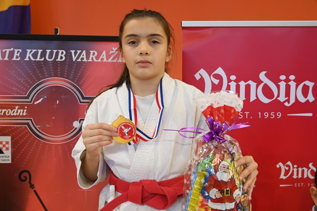 Pirovačke cure ostvarile odličan rezultat na karate turniru 