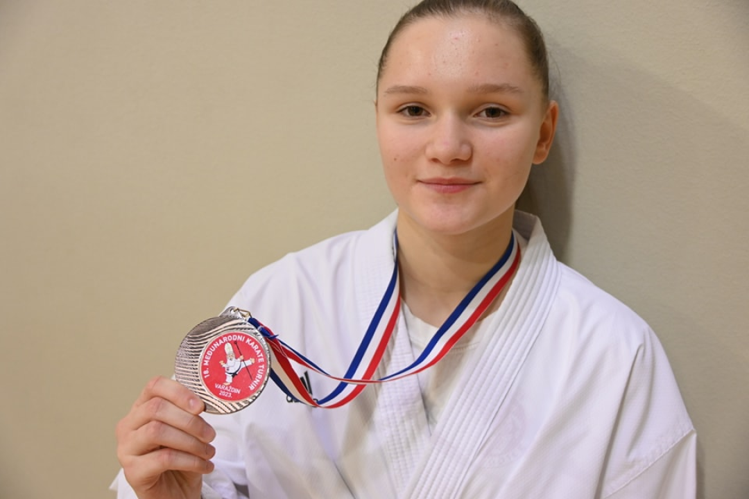 Članovi Karate kluba Okit Vodice na međunarodnom turniru osvojili deset zlata, pet srebra i pet bronci  