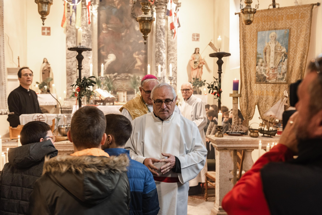 Blagdan sv. Nikole biskupa tradicionalno se slavi u svečevoj crkvi u Šibeniku
