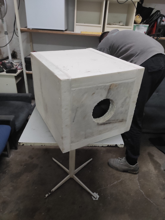 Šibenčani gradskim mačkama grade kućice: 'Mile rado spava u svojoj'