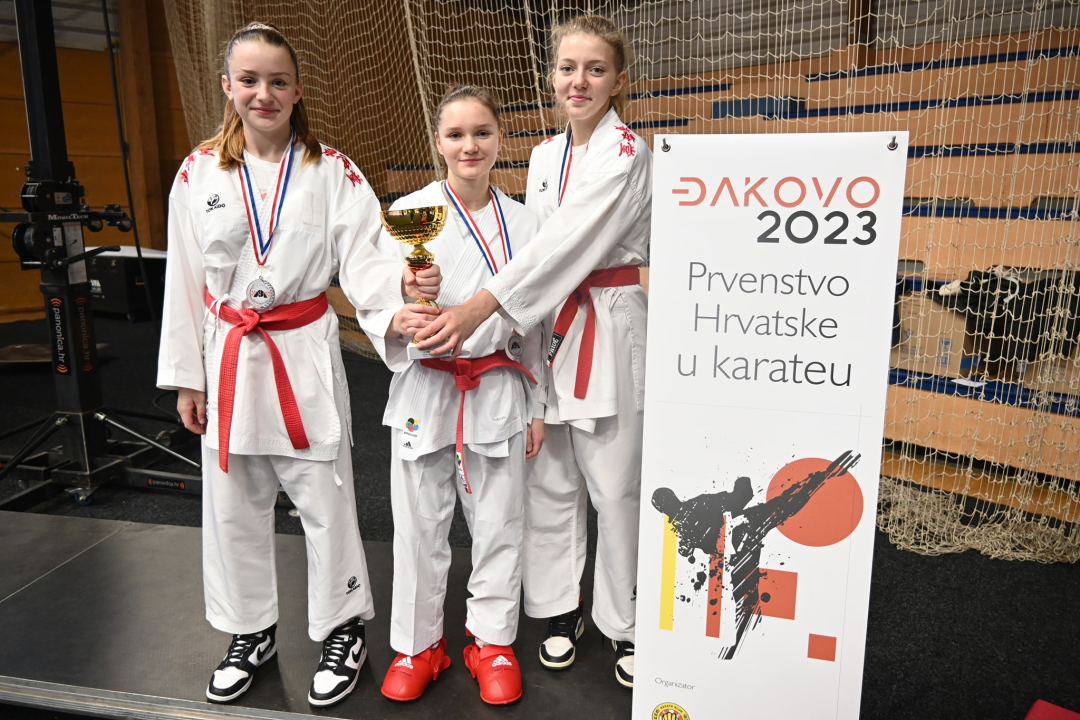 Vodičke karatašice Elin, Gabrijela i Ela viceprvakinje Hrvatske
