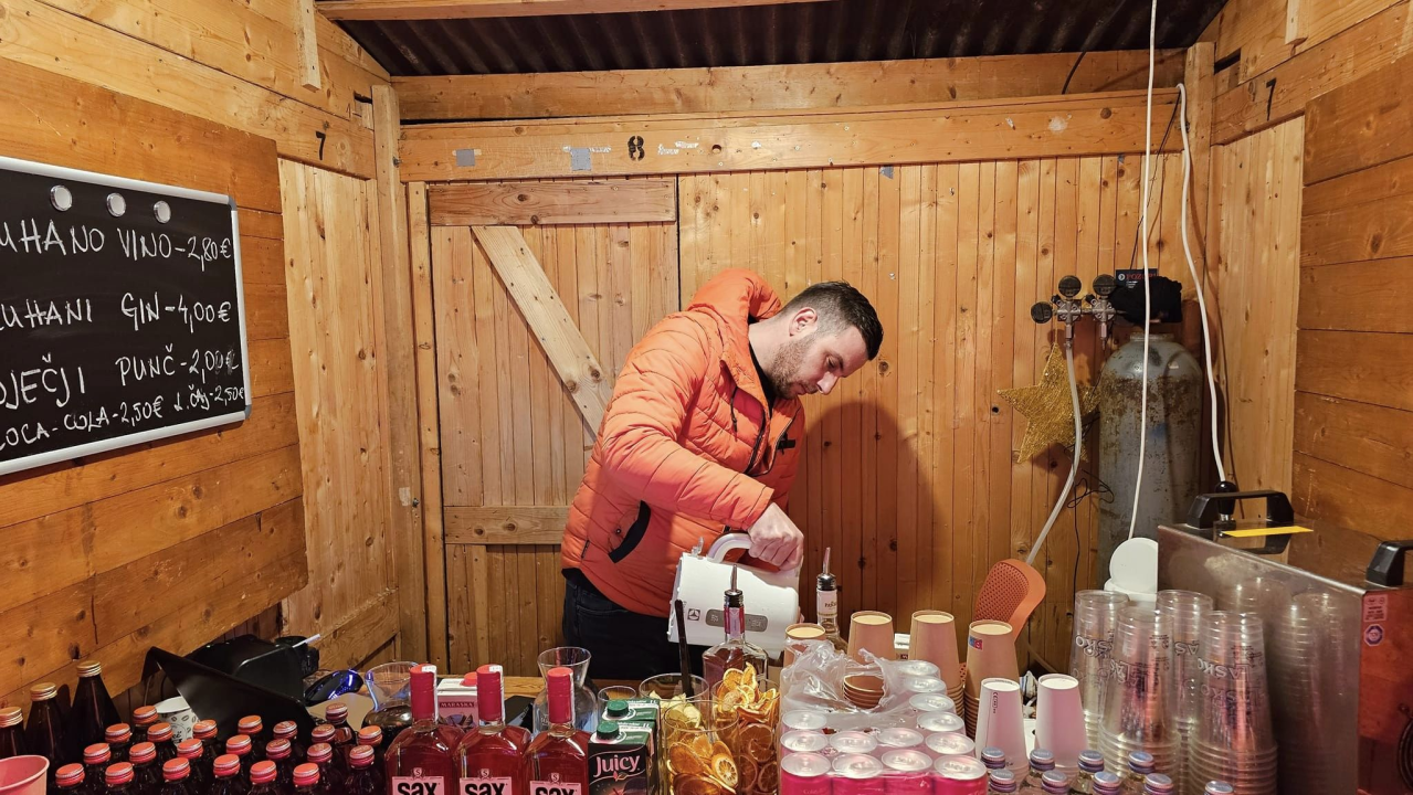 Mirjana Petrović i DVD Dubravice rade najbolje orahnjače u Skradinu