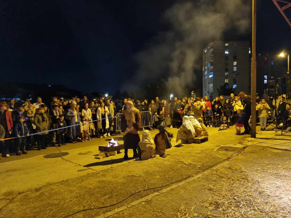 Župljani Vidika uprizorili žive jaslice, sugrađani oduševljeni 