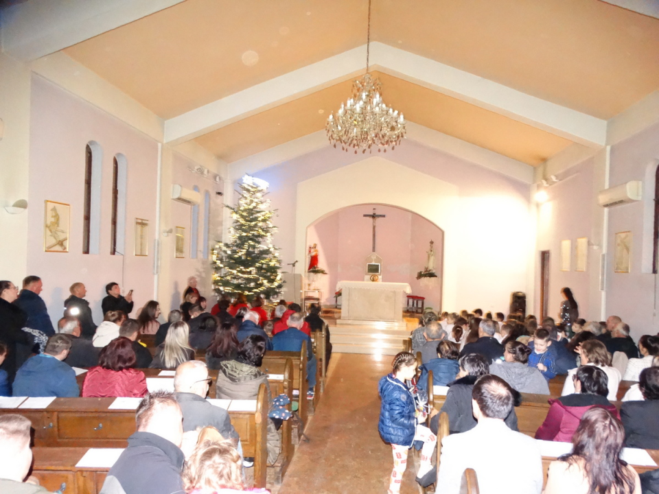 U crkvi sv. Kate na blagdan sv. Stjepana održan tradicionalni Božićni koncert ‘Vukšiću na dar’ 