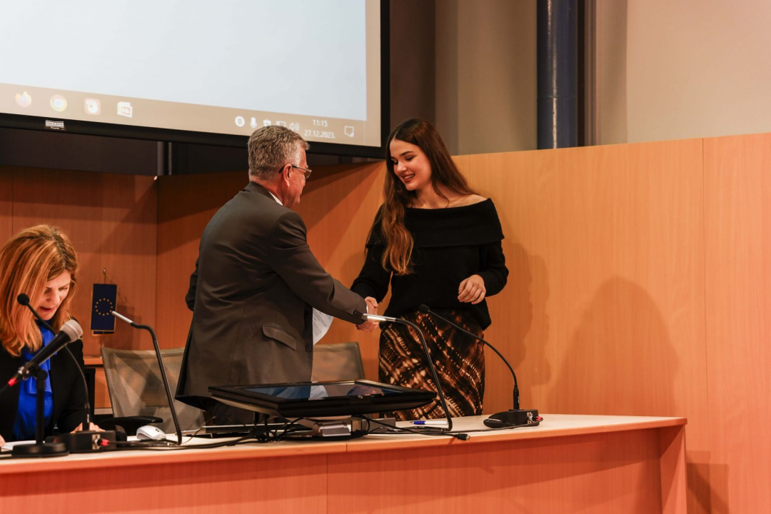 Šibenskim studentima dodijeljeni ugovori o stipendiranju: 'Želimo vam da se nakon studija većina vas vrati u Šibenik'