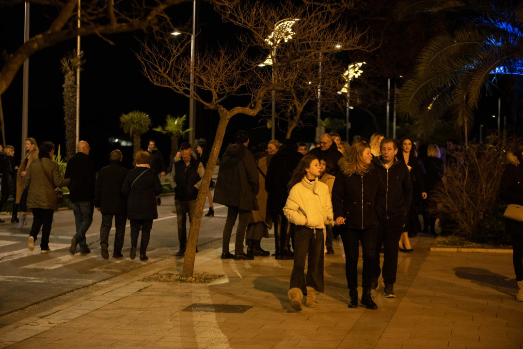 Šibenčani Novu godinu dočekali na dvije pozornice