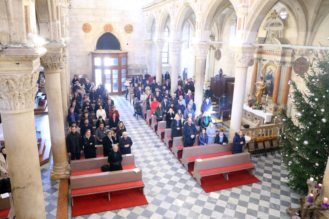 Biskup Rogić u katedrali predvodio misu zahvalnicu
