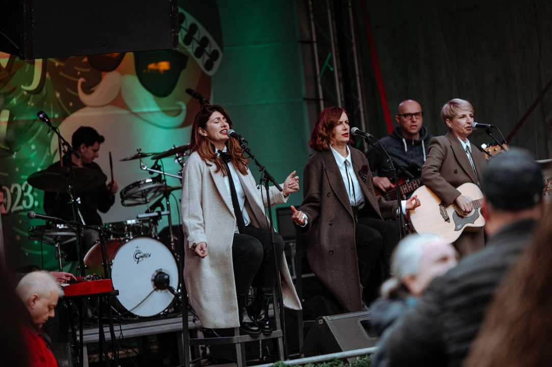 Glazbeno jutro u parku uz Meritas i Jelenu Radan