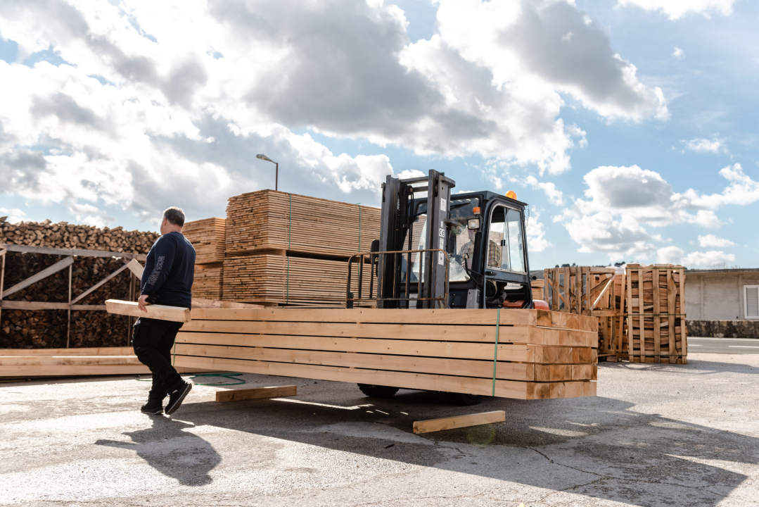 Opskrbite se za zimu jer su iz Vrcić drva snizili sve cijene!