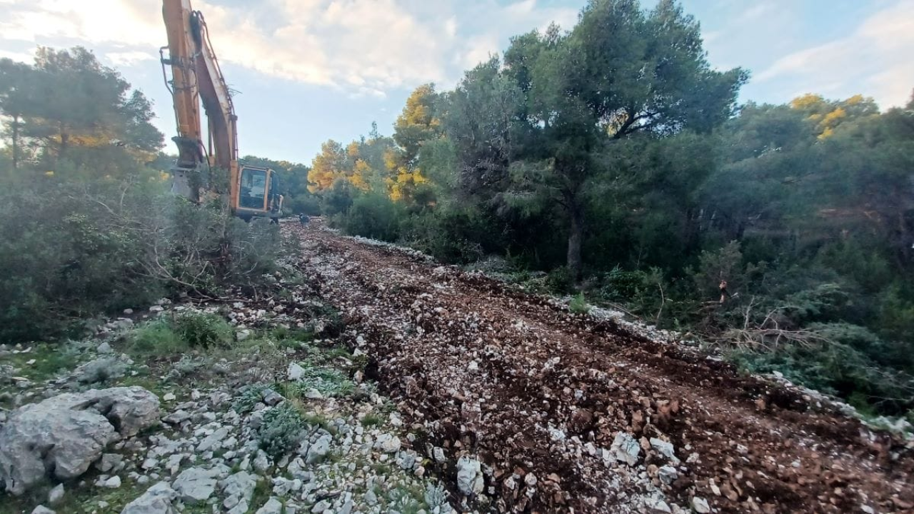 Bageri kod 'Kineskog zida' uznemirili mještane, iz Hrvatskih šuma poručuju: 'Molimo za razumijevanje...'