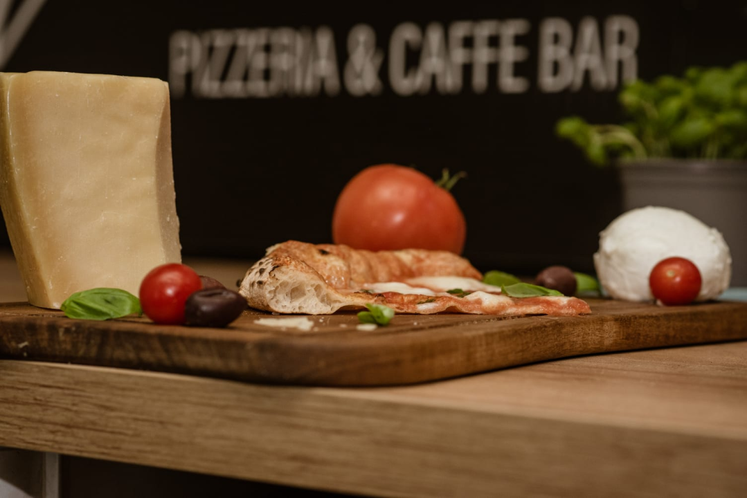 Povedite svoje najbliže i uživajte u vrhunskim zalogajima iz pizzerije Victoria! 