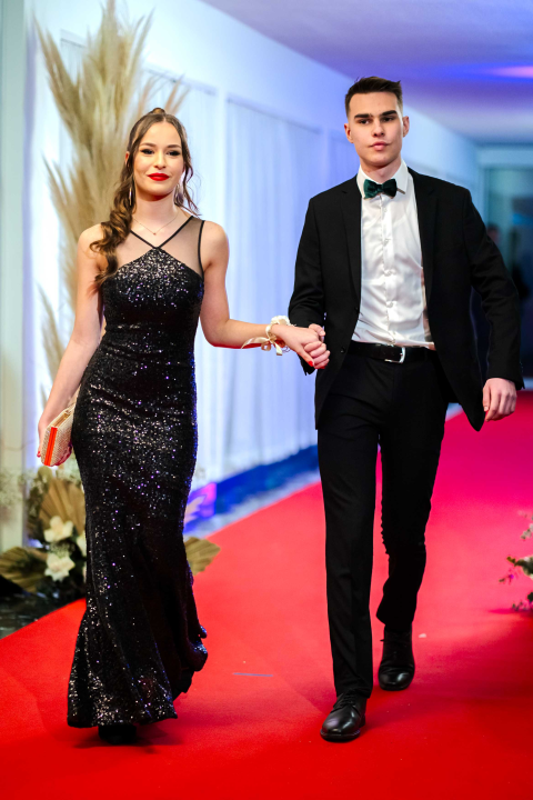 Zavirite na blještavi maturalni ples Ekonomske škole Šibenik (2)