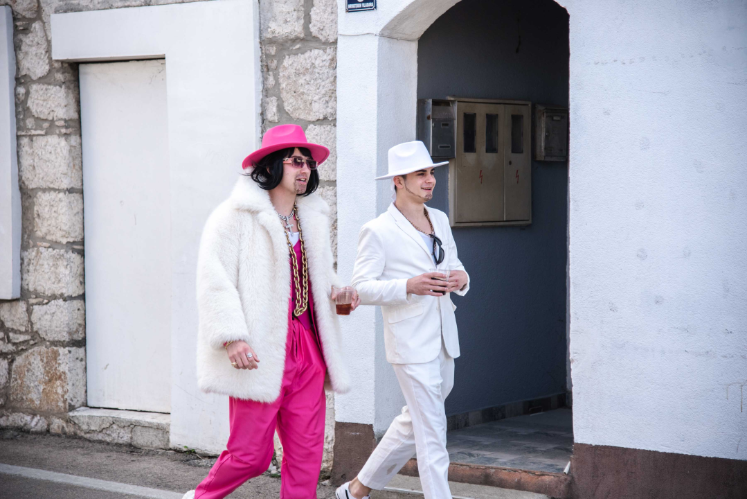 FOTOGALERIJA (1) Aleksandra Prijović nastupila u Murteru, tamo zabrana nije bilo