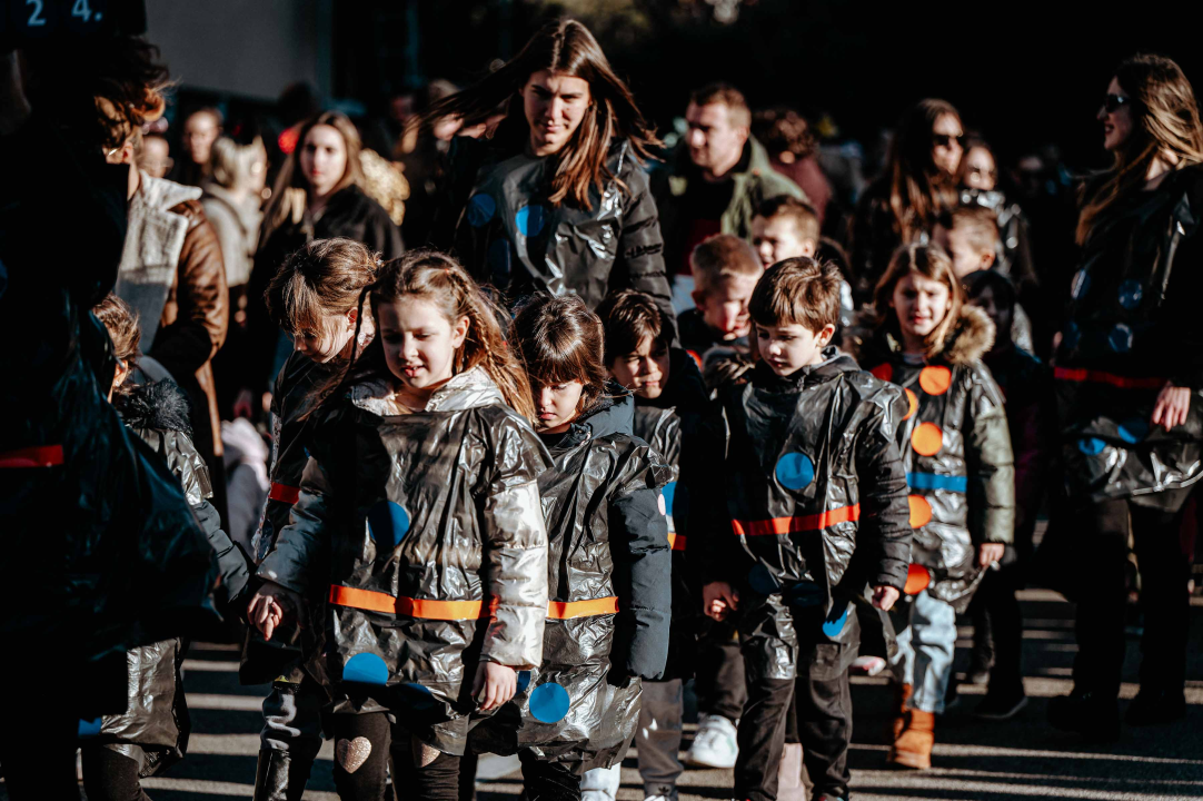 Maškarana povorka prošla kroz grad (1. dio): Najbolja maska Lego, najprovokativnija Oko sokolovo  