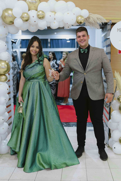 Učenici Medicinske škole Šibenik u večeri koju će pamtiti do kraja života (1. dio)