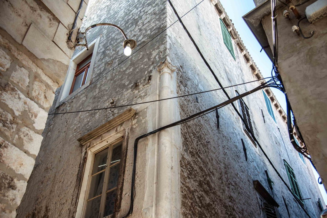 Gradonačelnik obišao obnovljene renesansne i gotičke stupove: 'Stara gradska jezgra nije zaboravljena'