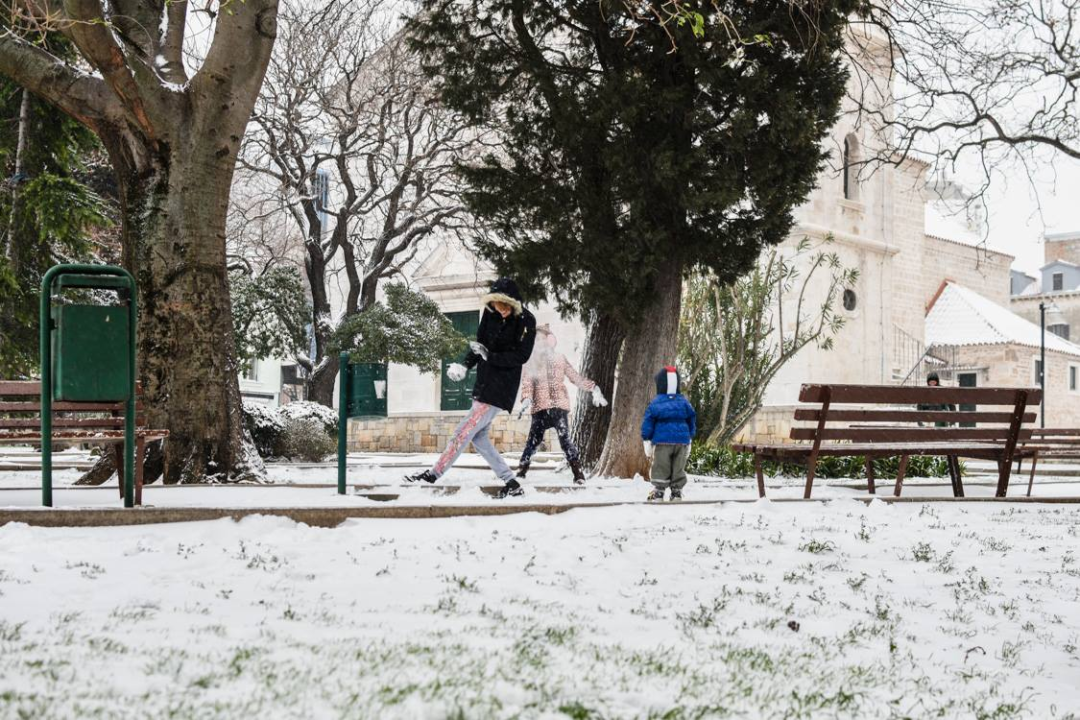 Ovako je Šibenik izgledao na današnji dan 2018. godine, danas je 19 stupnjeva više