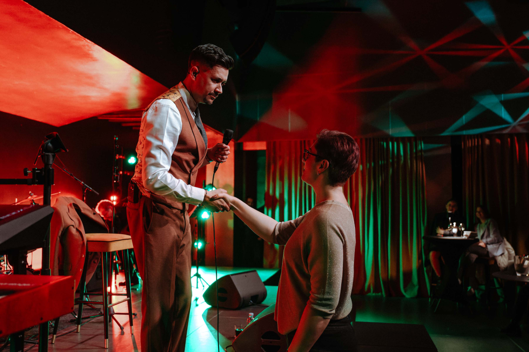 Marko Tolja za Dan žena rasplesao punu Kuću umjetnosti: ‘Arsen me nazvao pseudo-jazzerom’