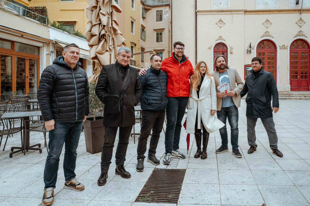 Restović i Grbin: 'Jučer je bio 234. put da HDZ obećava brzu cestu Knin-Drniš-Šibenik'