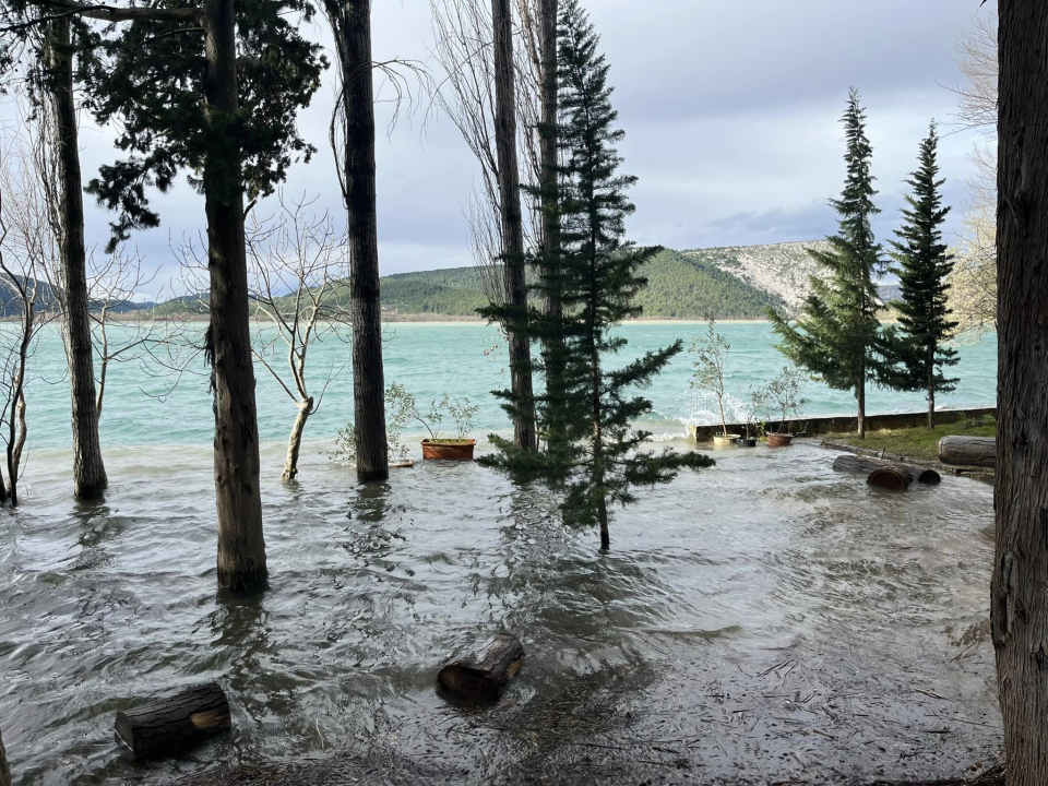 Visok vodostaj Krke poplavio dio Visovca