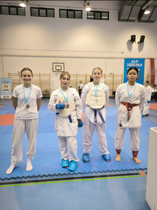 Karate klub Murter osvojio 13 medalja na Kupu Jadrana