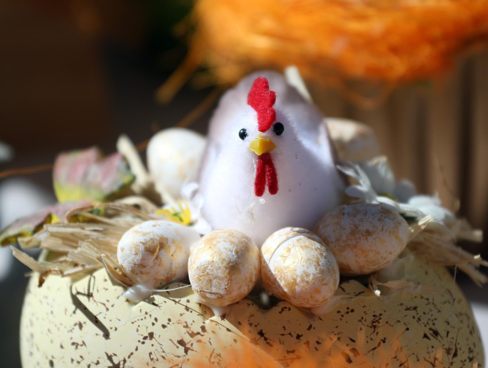 Ne, ovo nije ponuda uskrsnih suvenira iz nekog trgovačkog centra, već sa šibenske pijace 