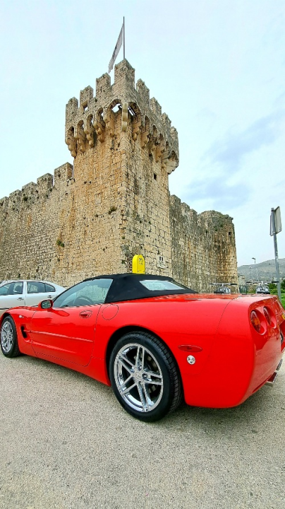 Uskršnji doručak u Rogoznici uveličali i oldtimeri