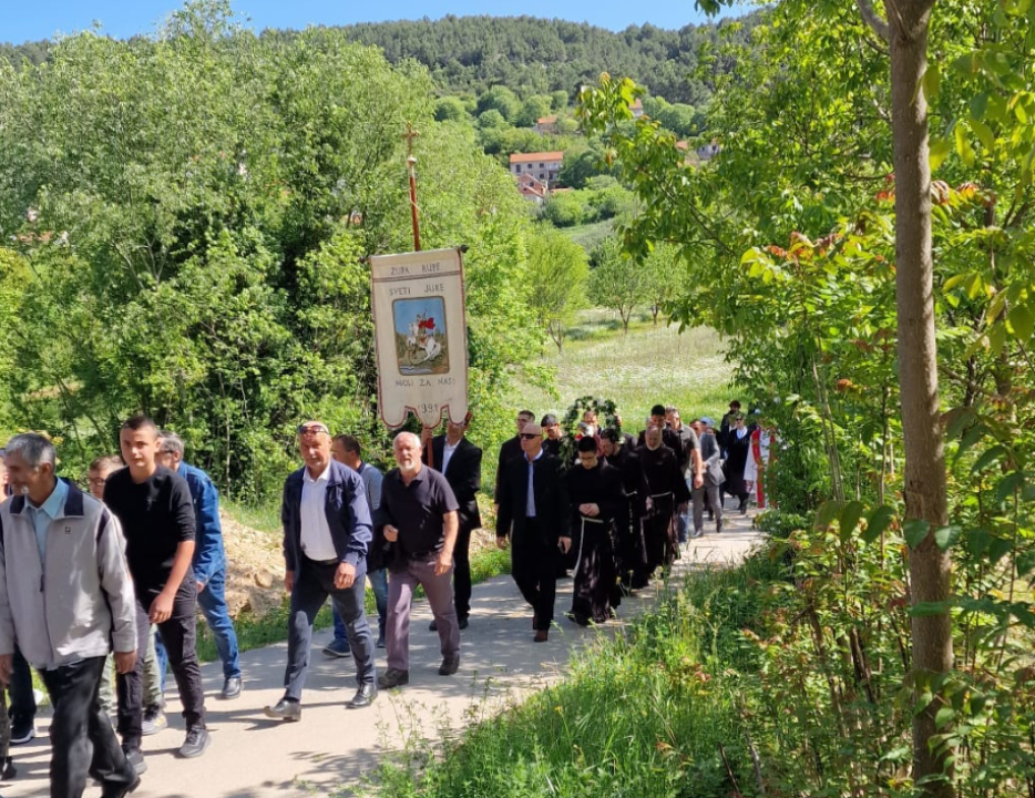 U Rupama proslavljen blagdan sv. Jure, novaci s Visovca nosili kip sveca