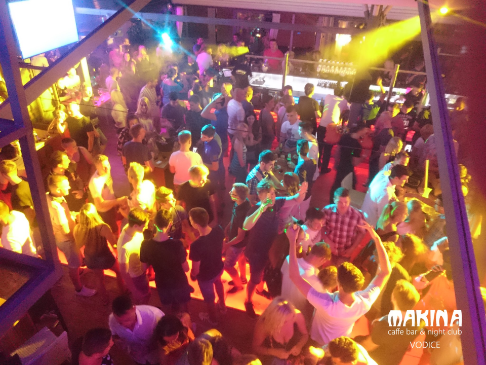 Konoba Makina i night club Makina ovaj vikend otvaraju sezonu dobre zabave nastupom grupe Amigos!