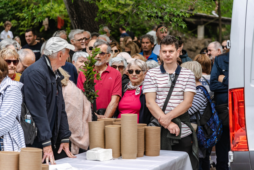 Uz podjelu graha u NP Krka obilježen Praznik rada: 'Moramo kontinuirano raditi na poboljšanju radničkih prava' 