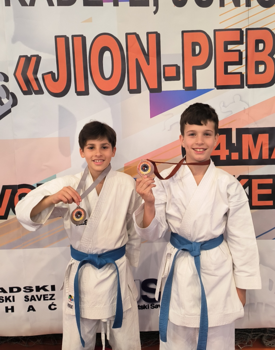 Uspješan vikend za Karate klub &quot;Šibenik&quot; u Bihaću: Vratili se kući s deset medalja