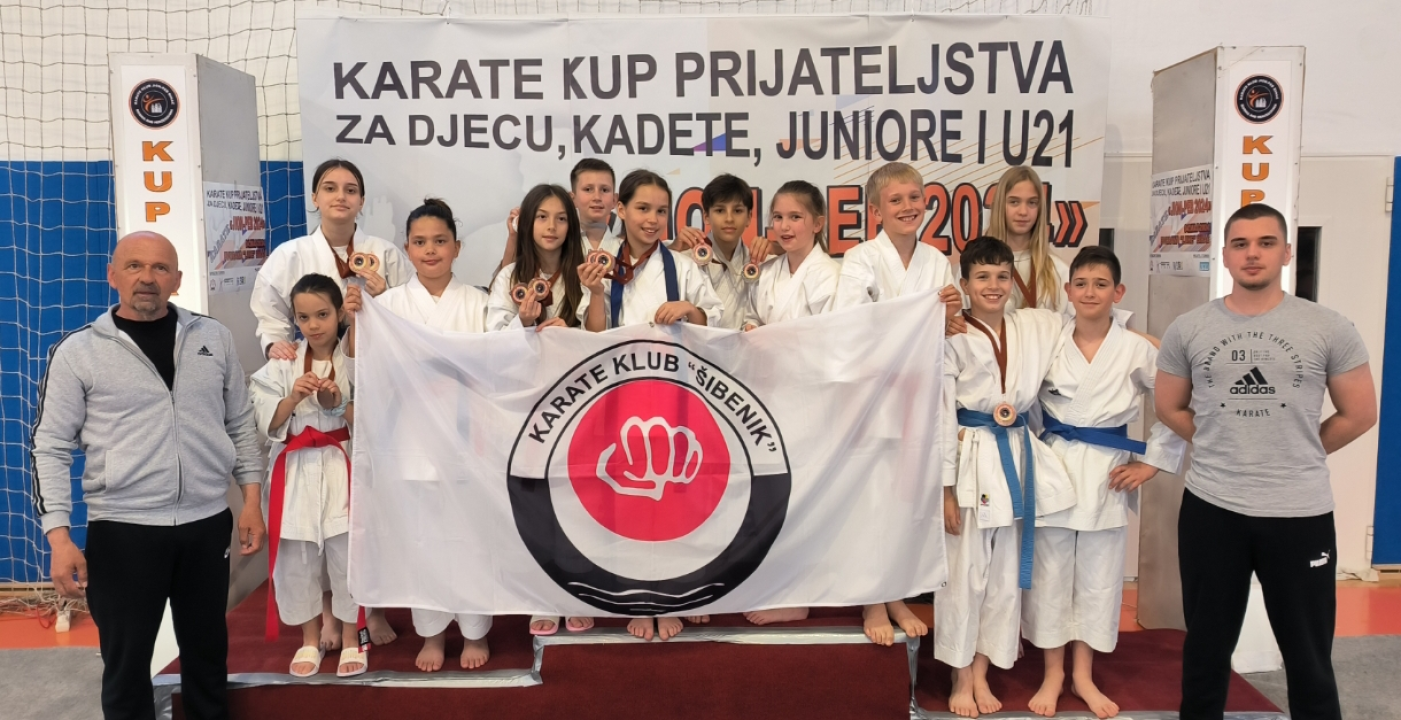 Uspješan vikend za Karate klub &quot;Šibenik&quot; u Bihaću: Vratili se kući s deset medalja