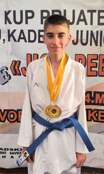 Čak 40 medalja karataša KK Šibenik 1066 na Kupu prijateljstva u Bihaću