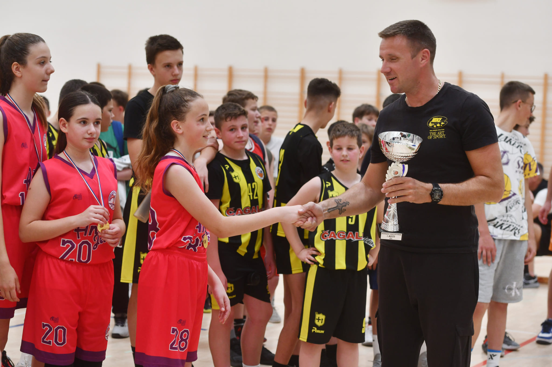 Mlade košarkašice Akademije Anđa Jelavić osvojile turnir u Omišu