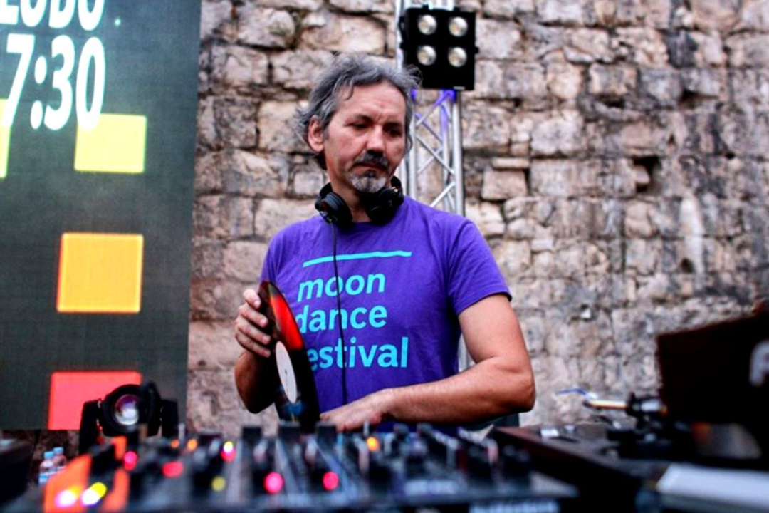 Legenda dalmatinskog techna Pero Fullhouse u subotu u Tunelu! 