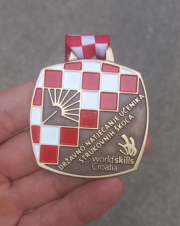 Patrik Ljubić, učenik Prometno-tehničke škole Šibenik, osvojio treće mjesto na WorldSkills Croatia 2024. 