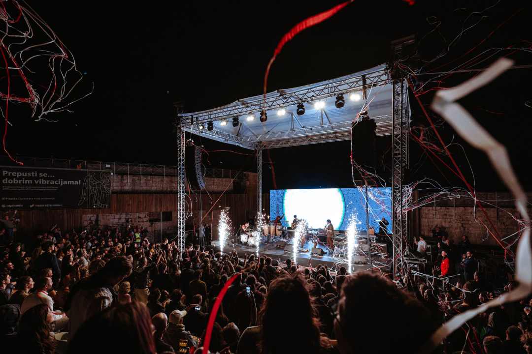  Proslavljen 10. rođendan pozornice na Tvrđavi sv. Mihovila uz odličnu svirku BADBADNOTGOOD