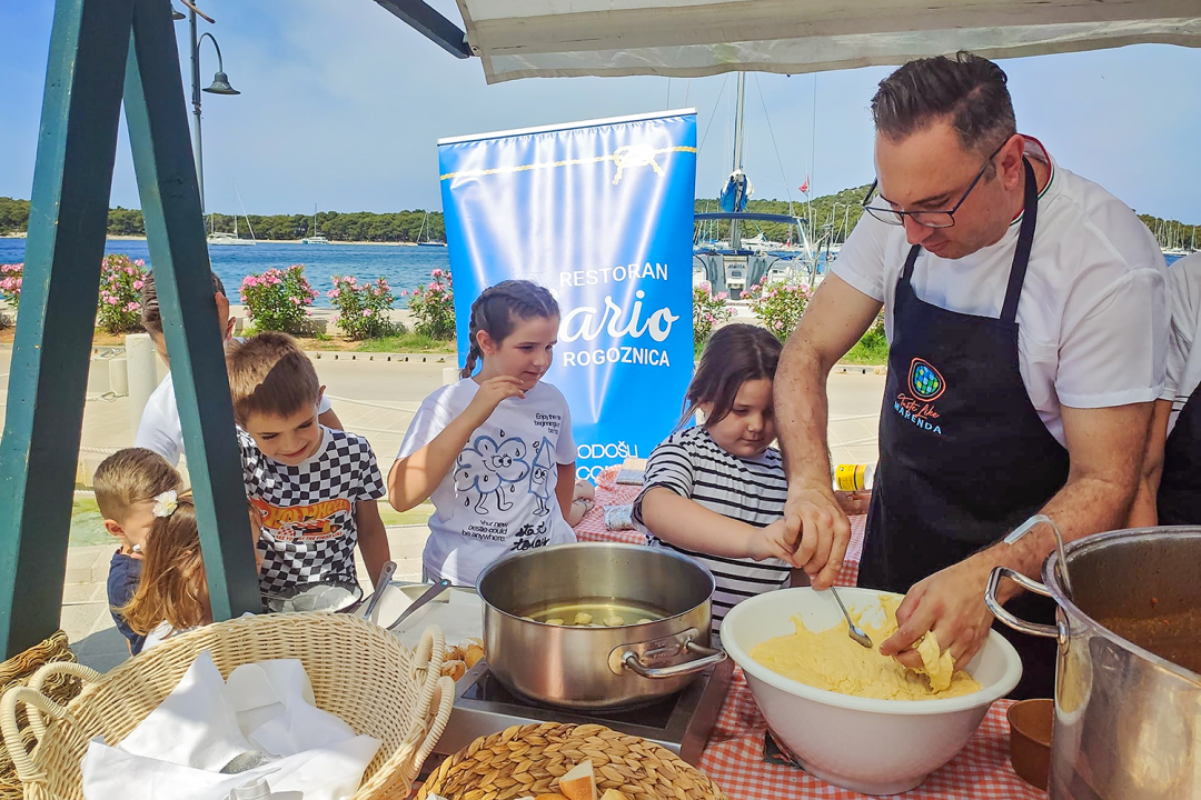 U Rogoznici se jutros lipo marendavalo