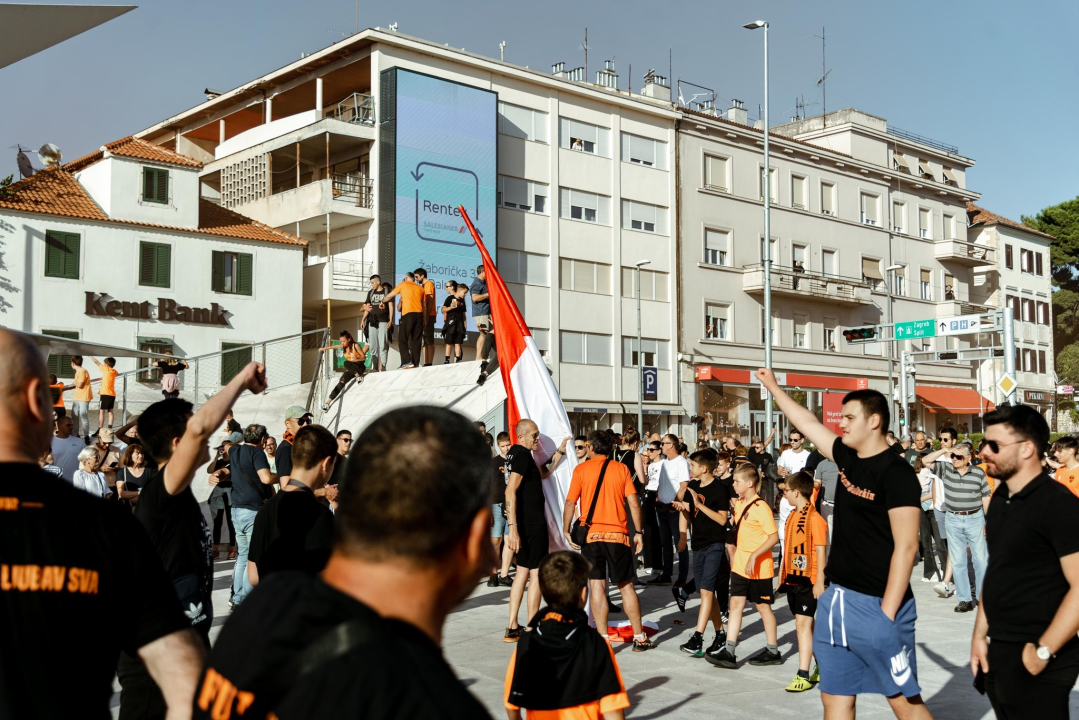 Šibenik dočekao svoje heroje u narančastom: 'Carević ostaje, sezona time završena'