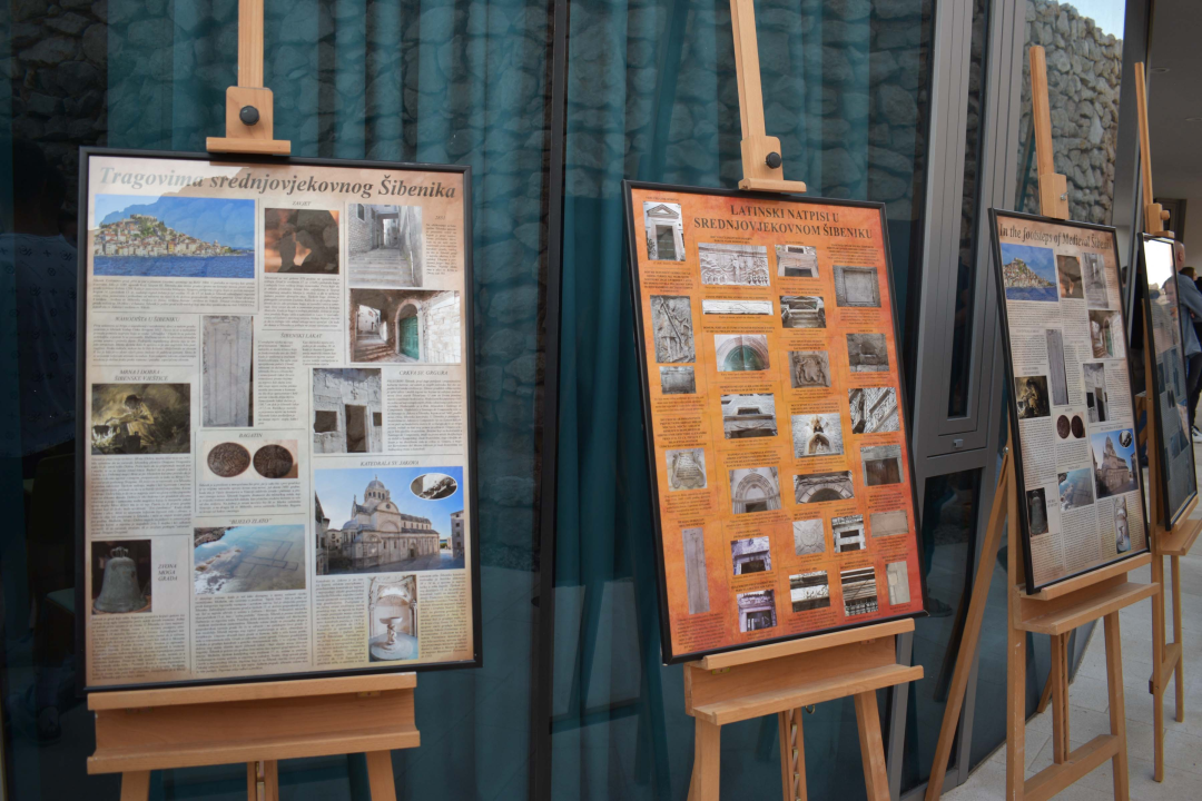 Učenici tri šibenske srednje škole prošli ‘tragovima srednjovjekovnog Šibenika’ 