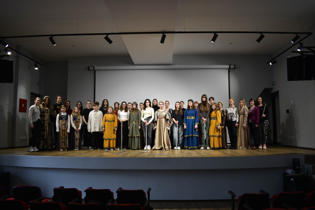 Učenici tri šibenske srednje škole prošli ‘tragovima srednjovjekovnog Šibenika’ 