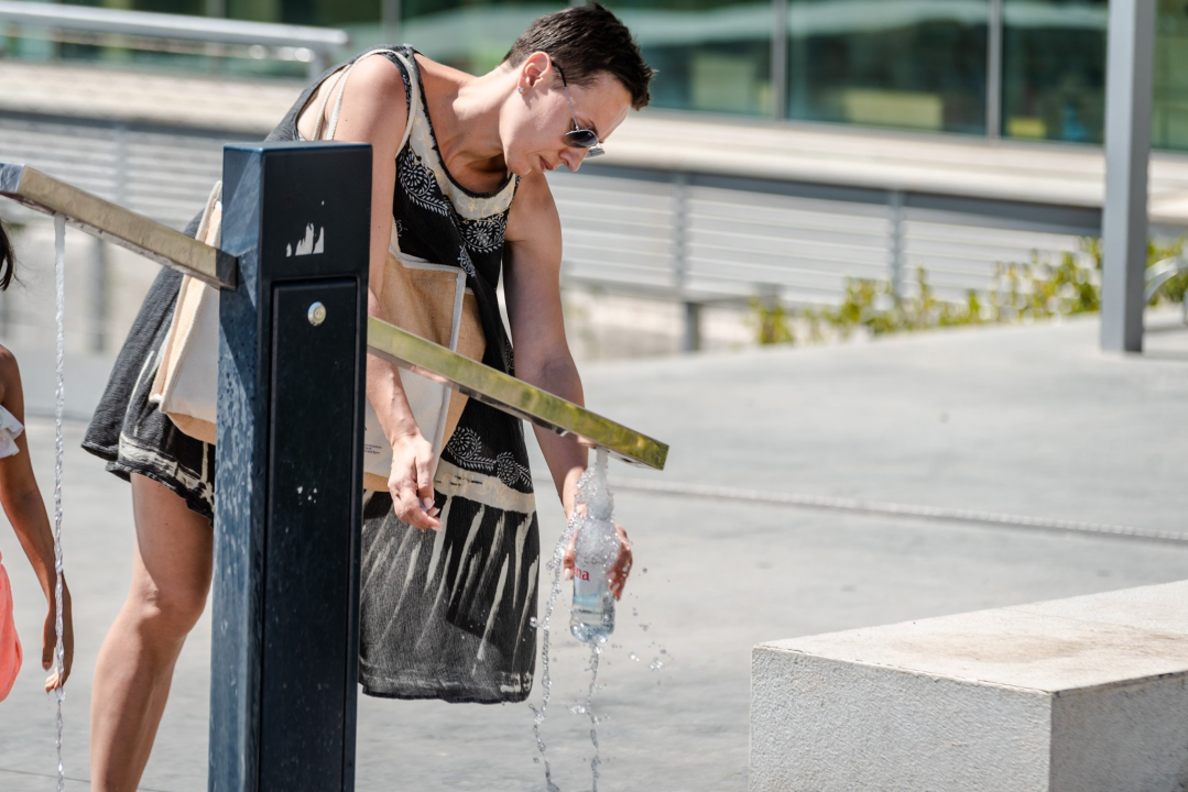 Vruće vam je? Ovo je pet načina da se rashladite i bez klime