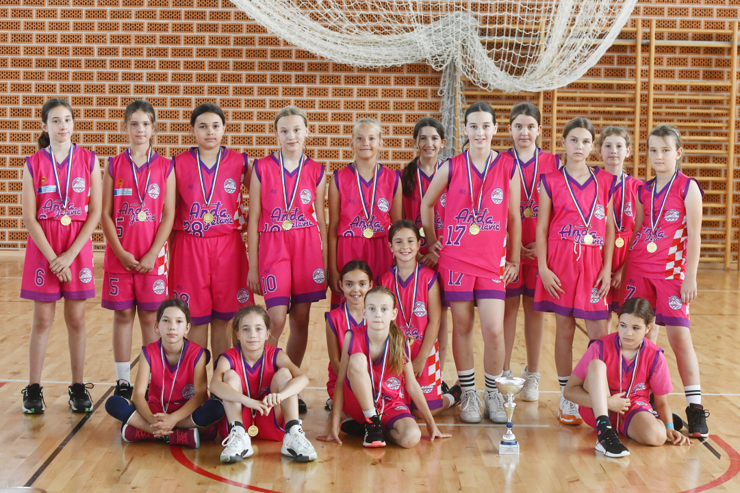 Završena U-11 i U-13 Županijska liga za dječake i djevojčice u košarci 