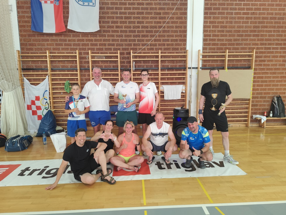 Tradicionalni murterski turnir u badmintonu i ove godine okupio 90 igrača