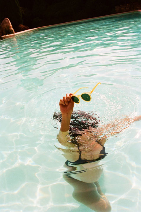 Trendi sunčane naočale IZIPIZI pronađite u trgovini M.A.G.-D.D.! 