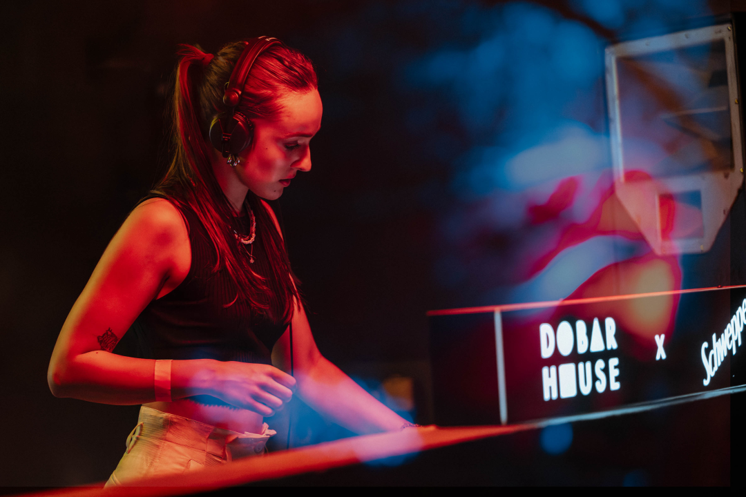 Pogledajte kako izgleda otvorenje plesne sezone u jednoj od najpoznatijih diskoteka u Dalmaciji 