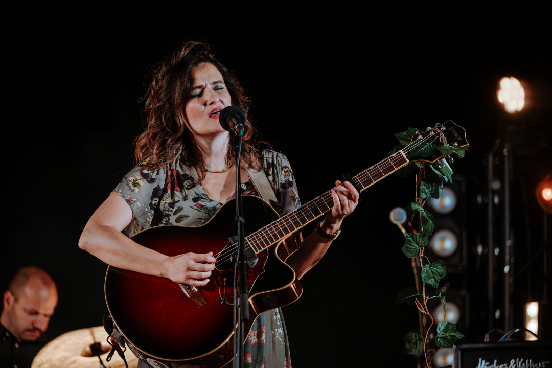 Nina Romić na Baroneu Djevojkom iz mog kraja rastjerala buru 