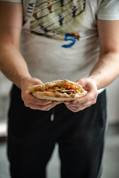 Naručite slasna jela iz Food Studija